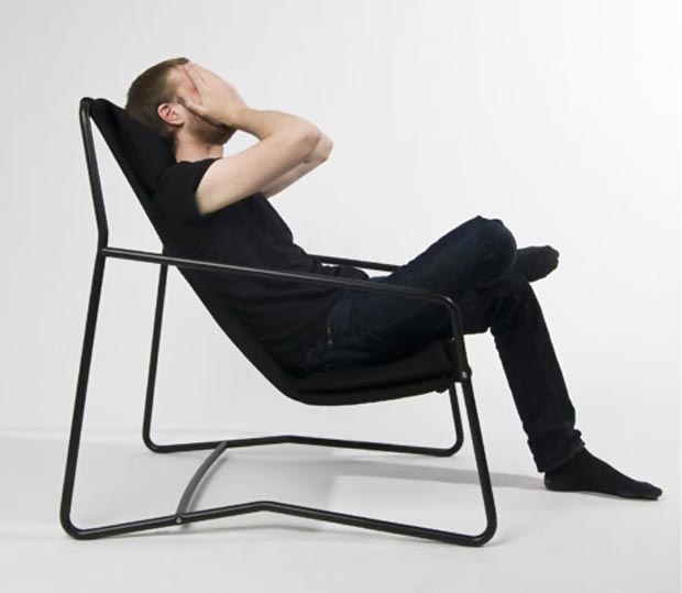 black chair Filtti Chair by Jonas Hakaniemi
